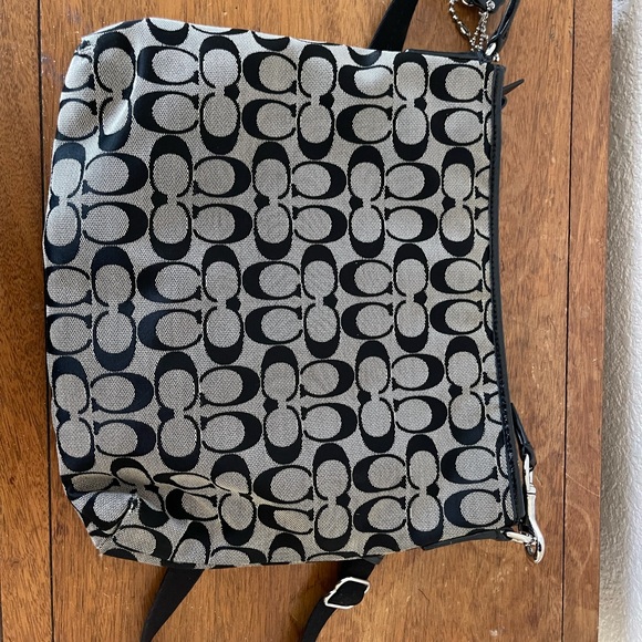 Coach - Picture 2 of 3